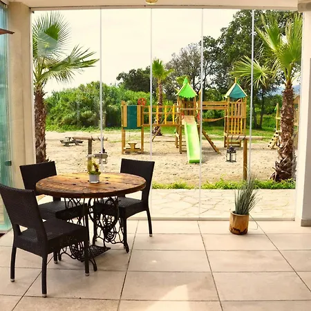 4 People - Marea * Santa-Lucia-di-Moriani