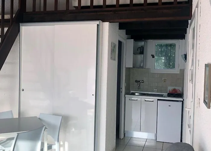 4 People - Marea * Santa-Lucia-di-Moriani