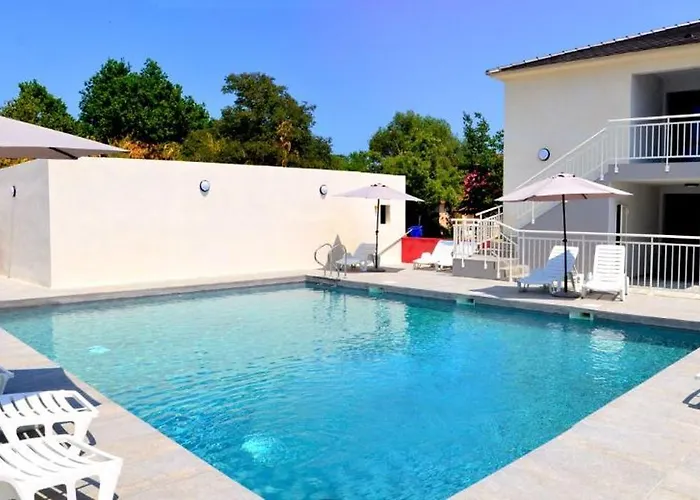 4 People - Marea * Santa-Lucia-di-Moriani